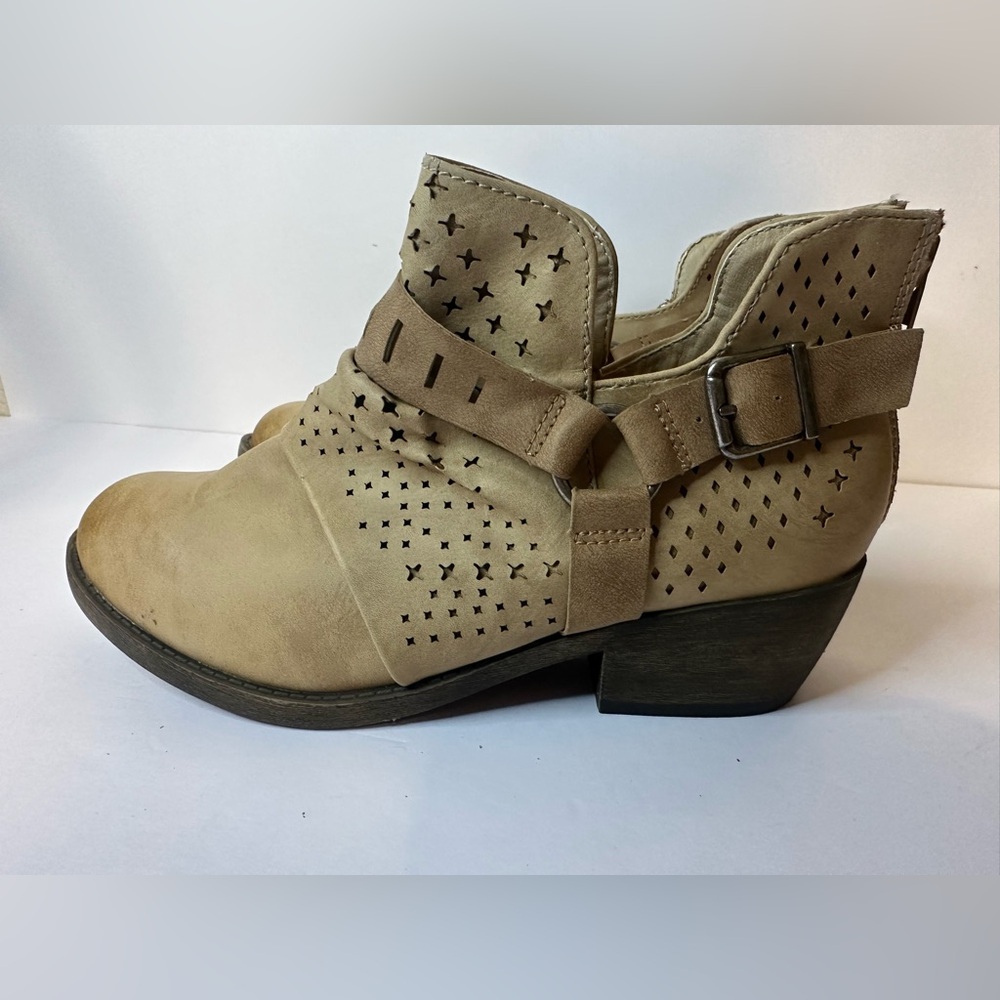 Pop Tan Ankle Boots
